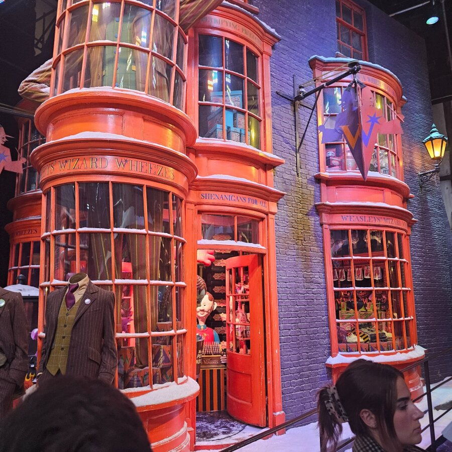 Red shopfront in Diagon Alley at the Studio Tour